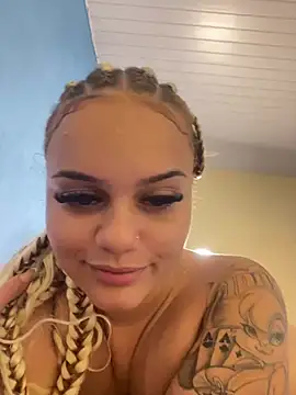 Lolacavalona online show from January 4, 2025, 12:59 am