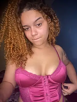 Lolacavalona online show from October 14, 2025, 12:00 am