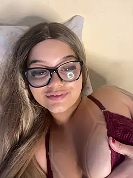 Lolacavalona online show from December 16, 2024, 5:17 am