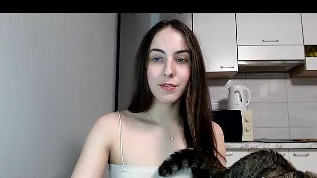 Snapshot of SierraSky_ chatting on April 28, 2026, 5:17 pm SierraSky online show from April 28, 2026, 5:17 pm