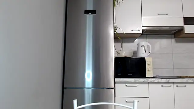 SierraSky  online show from November 18, 2025, 6:11 pm