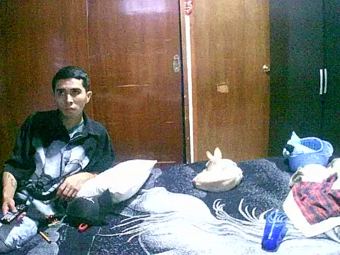 Snapshot of jperezofficial1 chatting on September 11, 2025, 8:03 am jperezofficial1 online show from September 11, 2025, 8:03 am