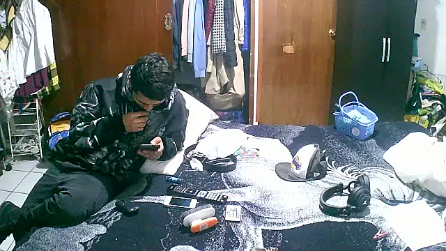 Snapshot of jperezofficial1 chatting on September 19, 2025, 7:56 am jperezofficial1 online show from September 19, 2025, 7:56 am