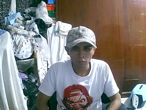 Snapshot of jperezofficial1 chatting on October 14, 2025, 5:19 am jperezofficial1 online show from October 14, 2025, 5:19 am