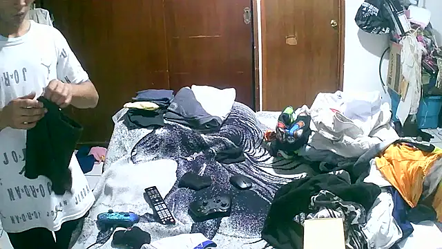 Snapshot of jperezofficial1 chatting on October 8, 2025, 4:58 am jperezofficial1 online show from October 8, 2025, 4:58 am