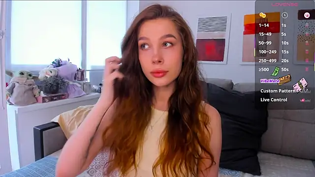tenderdreams online show from July 4, 2026, 2:32 pm