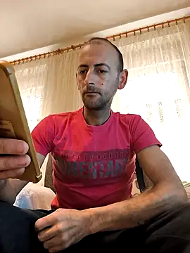 Snapshot of Cirkon1984 chatting on February 19, 2025, 1:06 pm Cirkon1984 online show from February 19, 2025, 1:06 pm