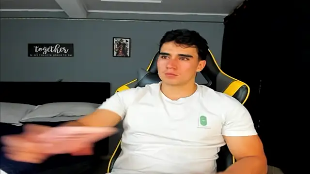 owengray2n online show from October 11, 2025, 1:50 am