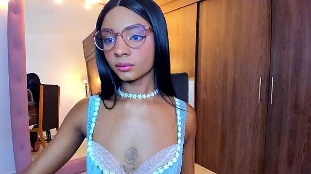 alikahouston4 online show from January 8, 2026, 7:03 am