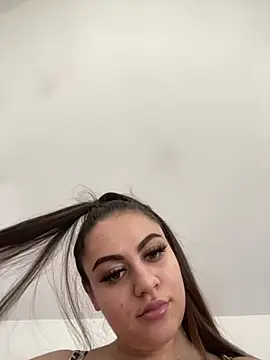 ayshalove online show from March 22, 2025, 9:24 am