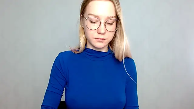 Snapshot of cindi_hot chatting on February 19, 2025, 10:34 am cindi hot online show from February 19, 2025, 10:34 am