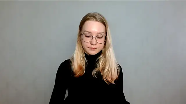 Snapshot of cindi_hot chatting on March 6, 2025, 11:36 am cindi hot online show from March 6, 2025, 11:36 am