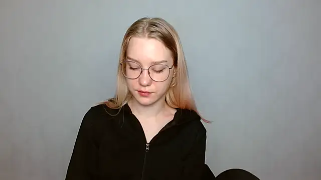 Snapshot of cindi_hot chatting on January 25, 2025, 8:53 am cindi hot online show from January 25, 2025, 8:53 am