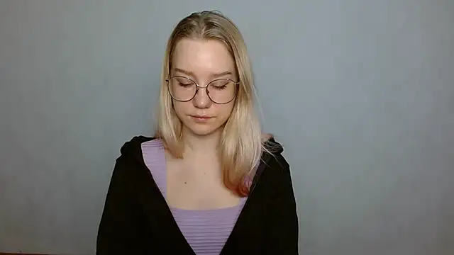 Snapshot of cindi_hot chatting on January 28, 2025, 10:02 am cindi hot online show from January 28, 2025, 10:02 am