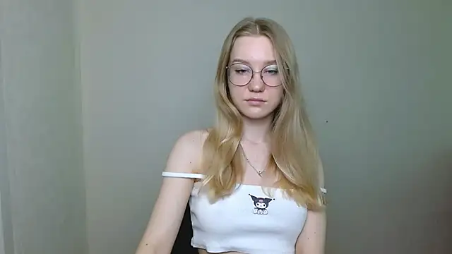 Snapshot of cindi_hot chatting on January 16, 2026, 11:14 am cindi hot online show from January 16, 2026, 11:14 am