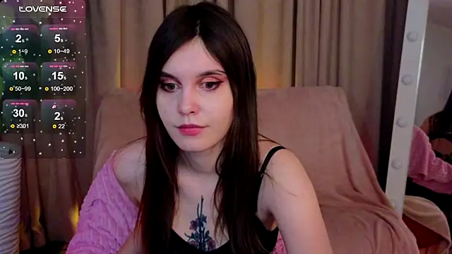 SusieMorris online show from February 20, 2025, 5:44 am