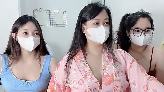 Snapshot of Bamboo_Swetie chatting on January 16, 2026, 4:44 pm Bamboo Swetie online show from January 16, 2026, 4:44 pm