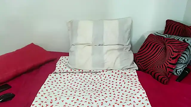 Snapshot of massiveme38 chatting on January 14, 2026, 4:43 pm massiveme38 online show from January 14, 2026, 4:43 pm