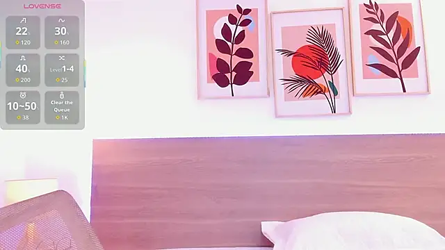 kareena basu online show from November 11, 2025, 7:08 pm