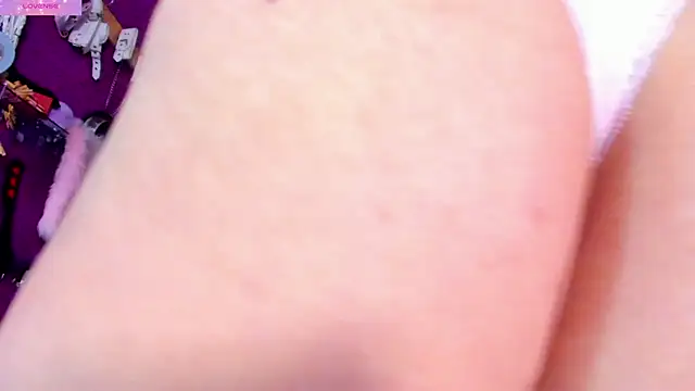 Alexa Slave online show from April 13, 2026, 7:18 pm