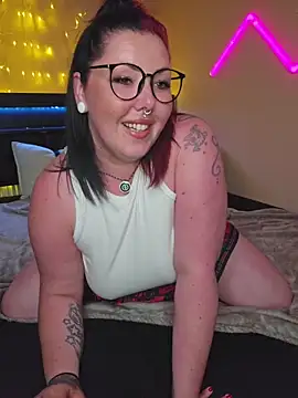 -BonnieBlack- online show from July 29, 2026, 8:41 pm