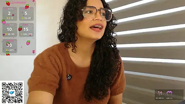 Snapshot of cinnamon_rosa chatting on February 1, 2026, 2:48 pm cinnamon rosa online show from February 1, 2026, 2:48 pm