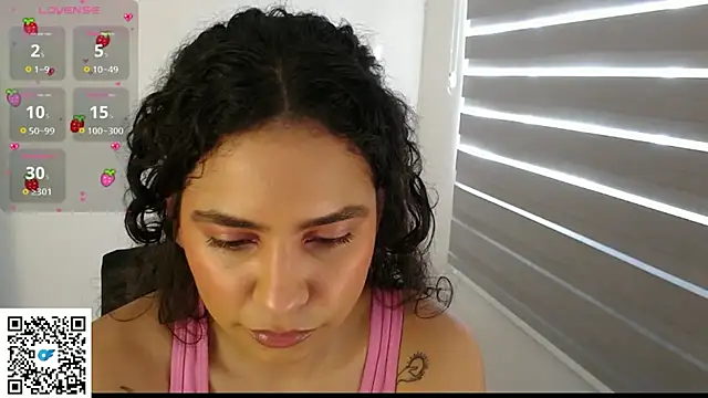 Snapshot of cinnamon_rosa chatting on February 2, 2026, 9:14 pm cinnamon rosa online show from February 2, 2026, 9:14 pm