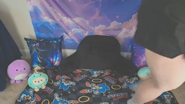 MilkyBunny online show from February 2, 2026, 6:40 pm