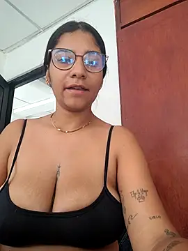 Sofythom1 online show from July 5, 2026, 7:54 pm