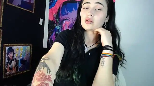 Nylaahh  online show from October 18, 2025, 8:33 pm