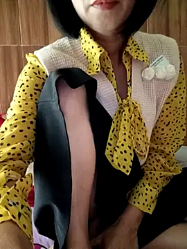 Snapshot of YunLem chatting on November 20, 2025, 6:14 am YunLem online show from November 20, 2025, 6:14 am