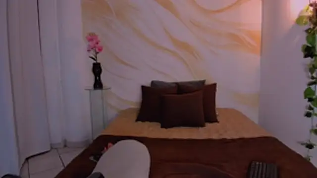 CherryBlossomm  online show from December 4, 2025, 1:04 am