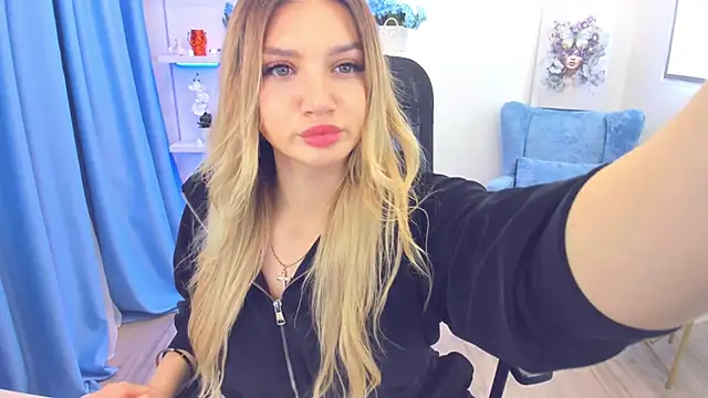 SelenaeMoore online show from October 21, 2025, 3:28 am