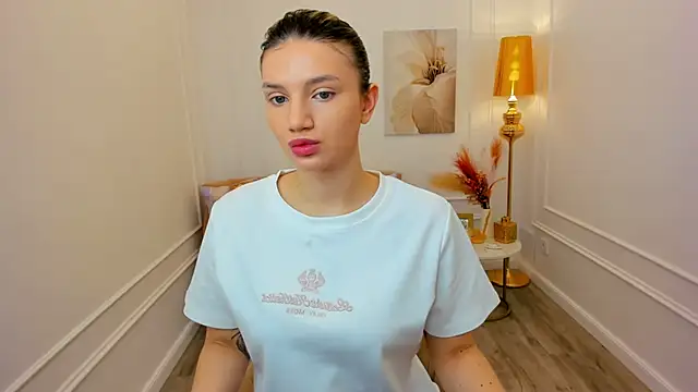 SelenaeMoore online show from April 2, 2026, 3:24 am