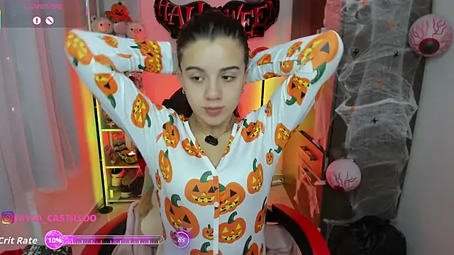 Snapshot of Layla_castilloo chatting on October 13, 2025, 11:45 am Layla castilloo online show from October 13, 2025, 11:45 am