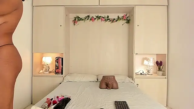 Snapshot of KendallRosse1 chatting on February 24, 2026, 12:39 pm KendallRosse1 online show from February 24, 2026, 12:39 pm