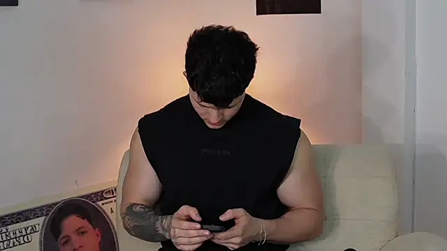 Hazzan Velez online show from February 28, 2026, 11:37 pm