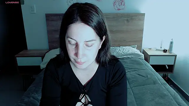 campanitaaanahi online show from July 26, 2026, 9:43 pm