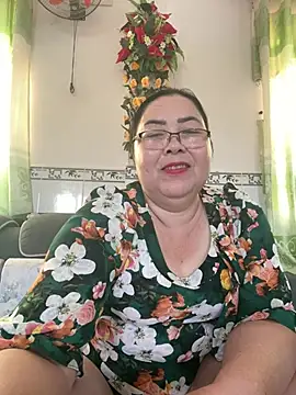 Snapshot of NDith chatting on February 8, 2026, 9:40 am NDith online show from February 8, 2026, 9:40 am