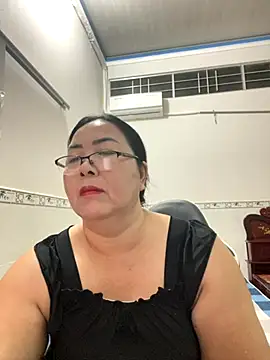 NDith online show from November 3, 2025, 12:53 pm