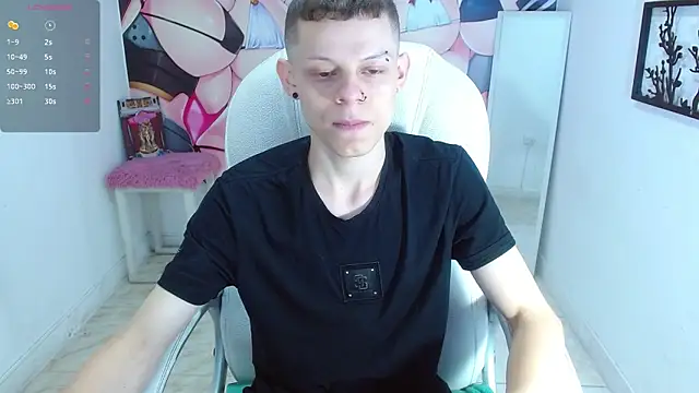 Snapshot of Matthew_Boy_ chatting on March 15, 2025, 8:32 pm Matthew Boy online show from March 15, 2025, 8:32 pm