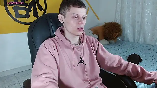 Snapshot of Matthew_Boy_ chatting on February 26, 2025, 4:52 am Matthew Boy online show from February 26, 2025, 4:52 am