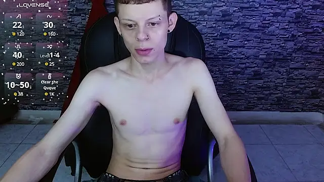 Snapshot of Matthew_Boy_ chatting on March 8, 2025, 8:14 pm Matthew Boy online show from March 8, 2025, 8:14 pm