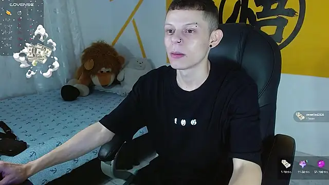 Snapshot of Matthew_Boy_ chatting on February 18, 2025, 5:09 am Matthew Boy online show from February 18, 2025, 5:09 am