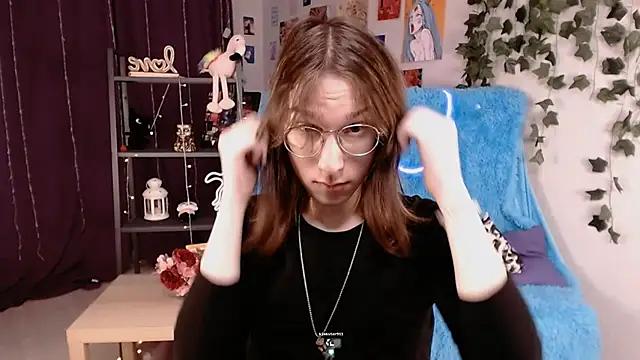 Hermione Reid online show from January 25, 2025, 4:23 am