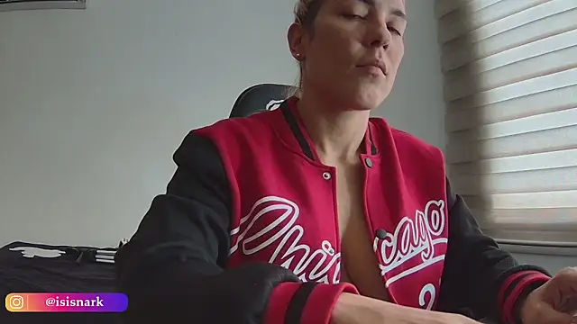 Isis69  online show from November 14, 2025, 5:16 pm