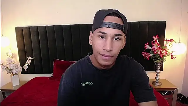 soft attraction online show from November 14, 2025, 8:01 pm