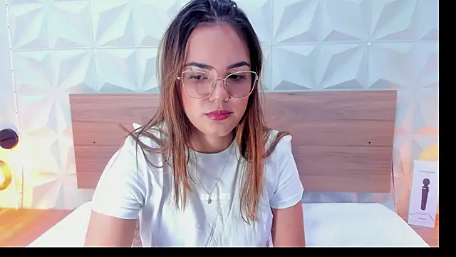 Snapshot of Stacey_white_ chatting on March 2, 2025, 8:14 pm Stacey white  online show from March 2, 2025, 8:14 pm