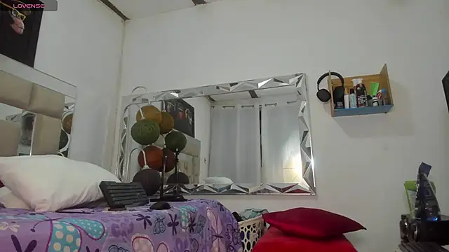 jadenf1 online show from November 18, 2025, 10:07 am