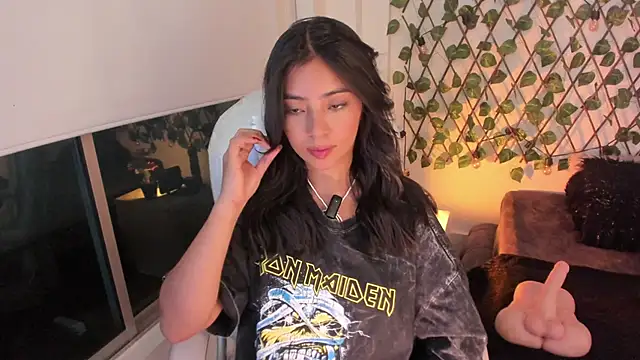 Snapshot of Vic_beckeer chatting on February 26, 2026, 4:34 am Vic beckeer online show from February 26, 2026, 4:34 am